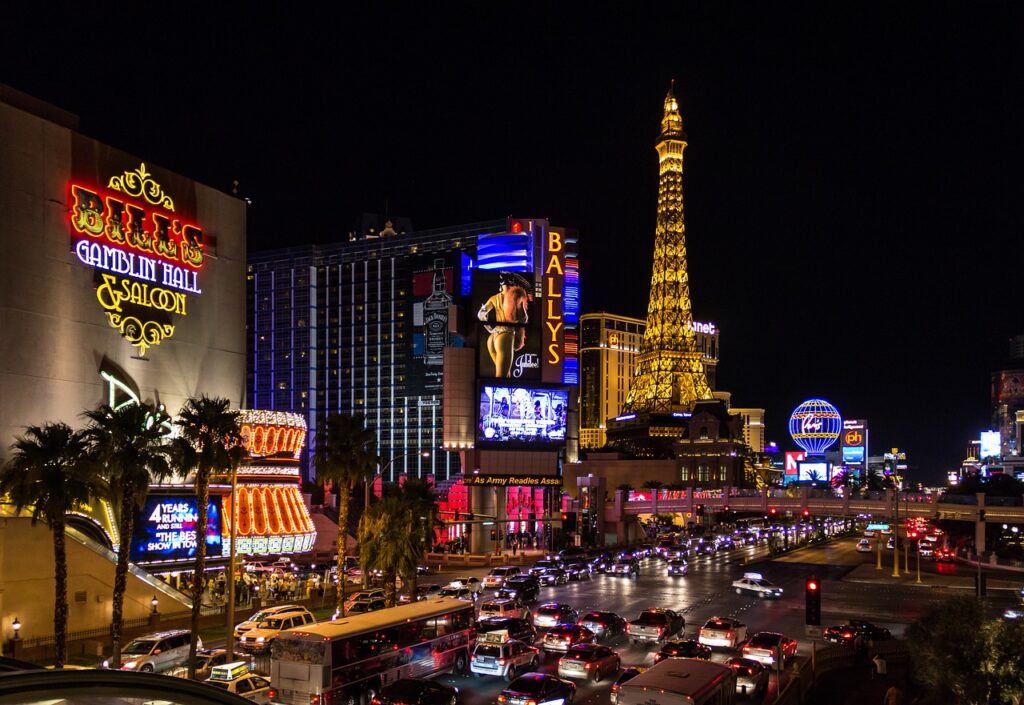 Las Vegas by med natklubber og casino tema hoteller